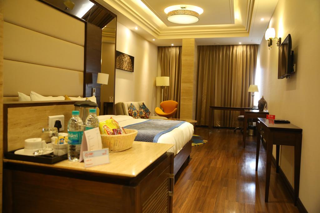 Oyo Premium Panchkula Sector 5 Hotell Rum bild