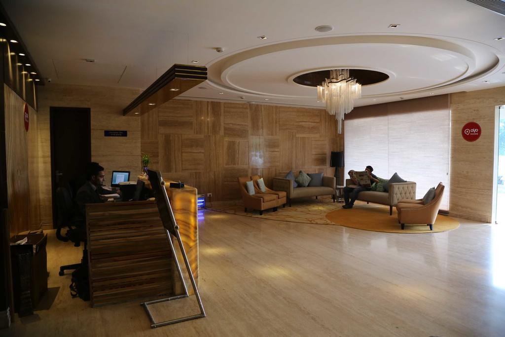 Oyo Premium Panchkula Sector 5 Hotell Exteriör bild